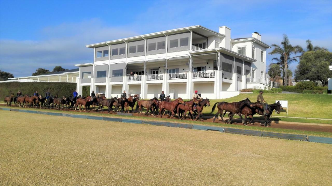 Отель Inanda Club Йоханнесбург Экстерьер фото